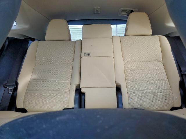 Lexus NX 300 Base Image 9