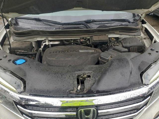 Honda Pilot Touring Image 5