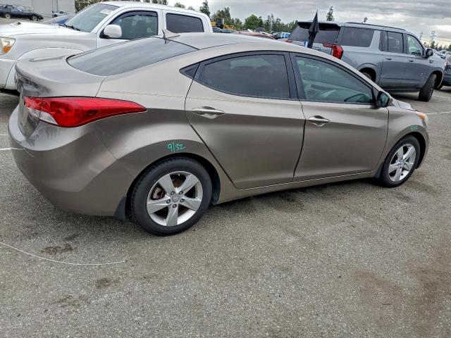 Hyundai ELANTRA Gls Image 7