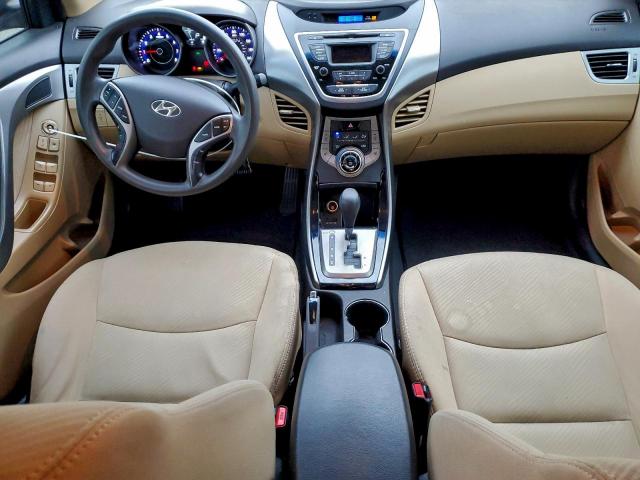Hyundai ELANTRA Gls Image 5