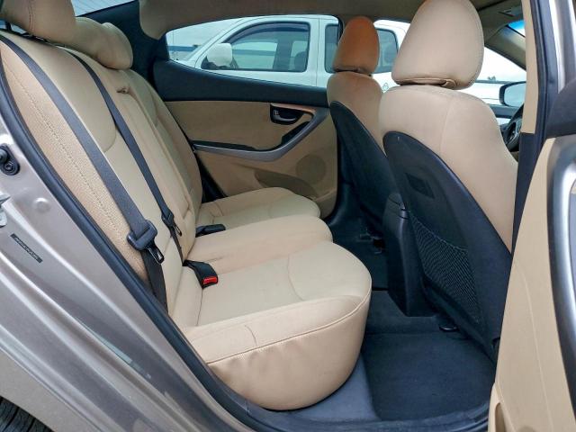 Hyundai ELANTRA Gls Image 8