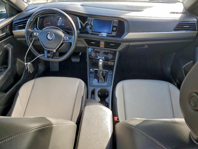 Volkswagen Jetta S Image 6