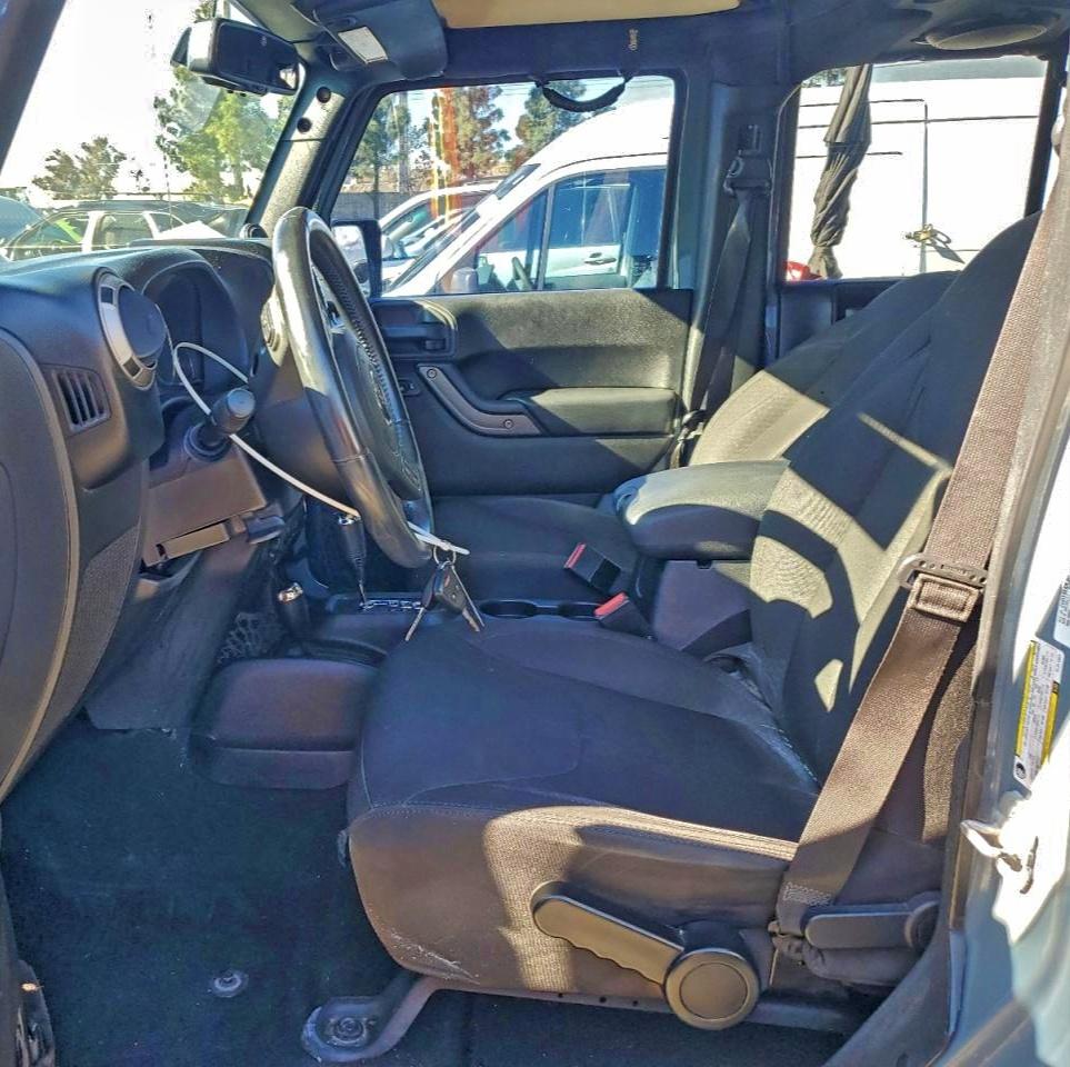 Jeep Wrangler Sport Image 10