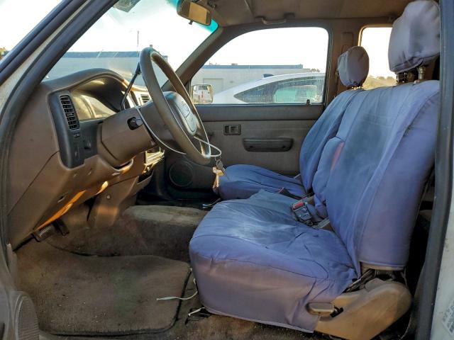 Toyota Tacoma Xtracab Image 2