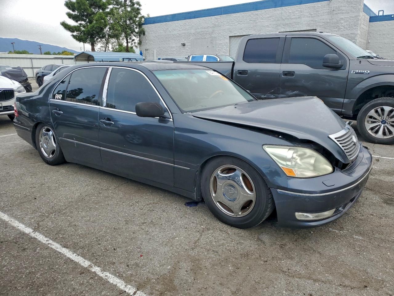 Lexus LS 430 Image 10