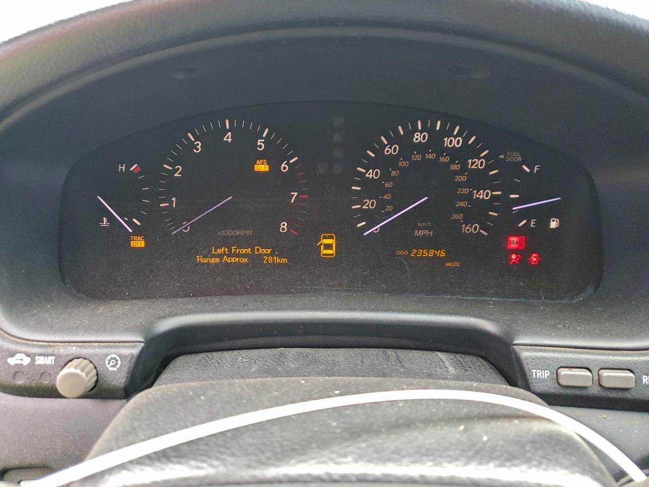 Lexus LS 430 Image 9