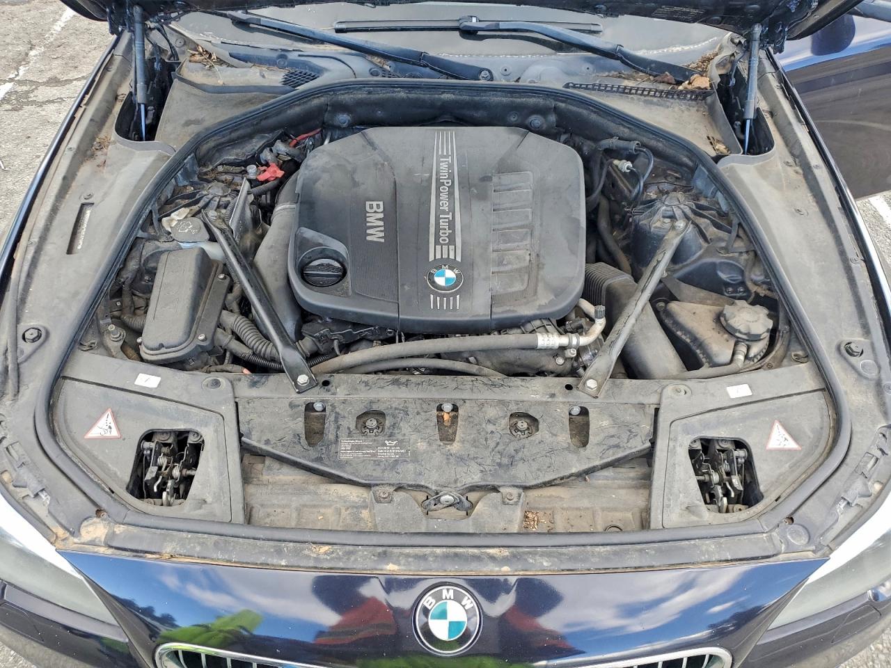 BMW 5 Series D Image 12