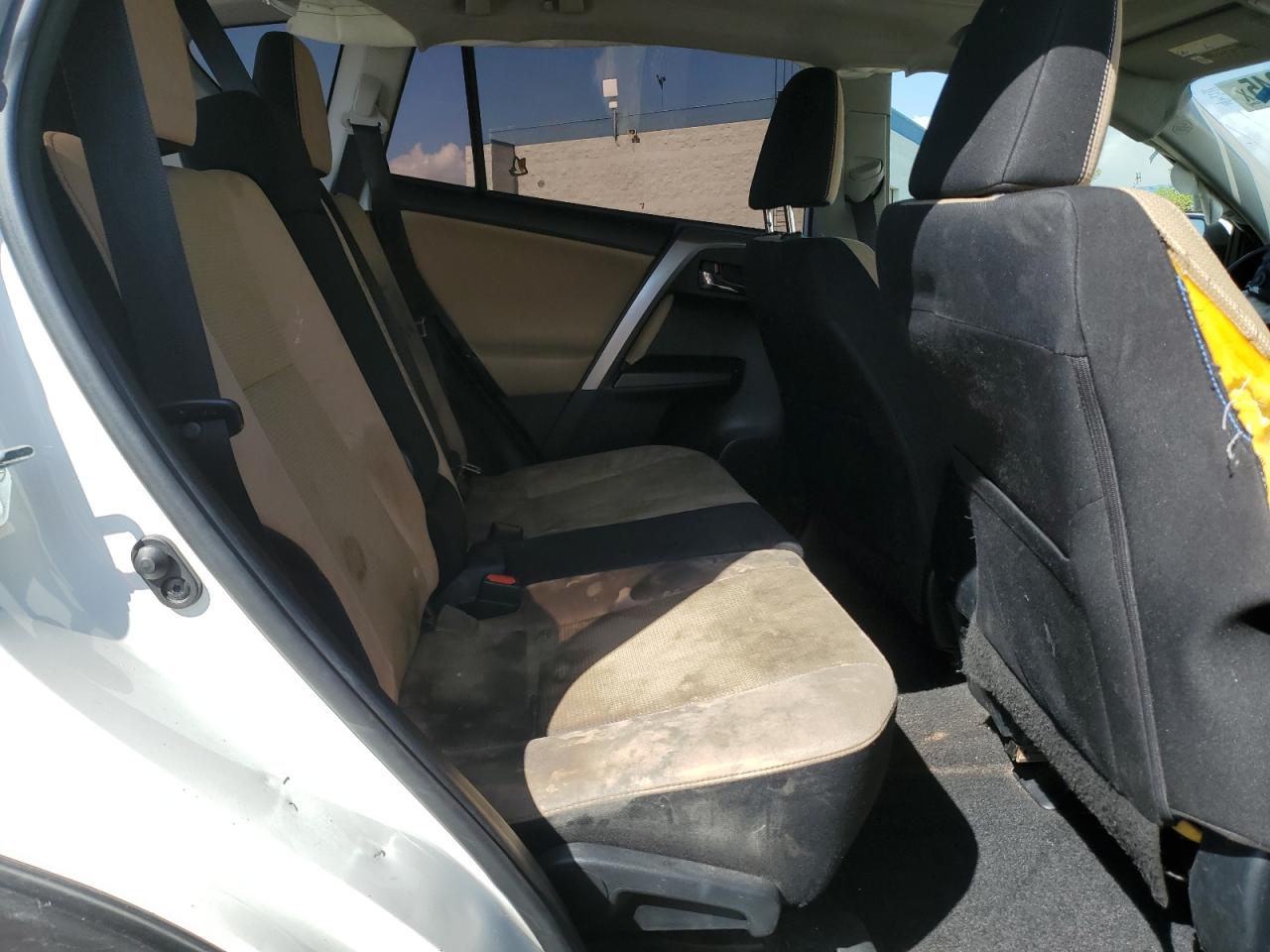 Toyota RAV4 Xle Image 11