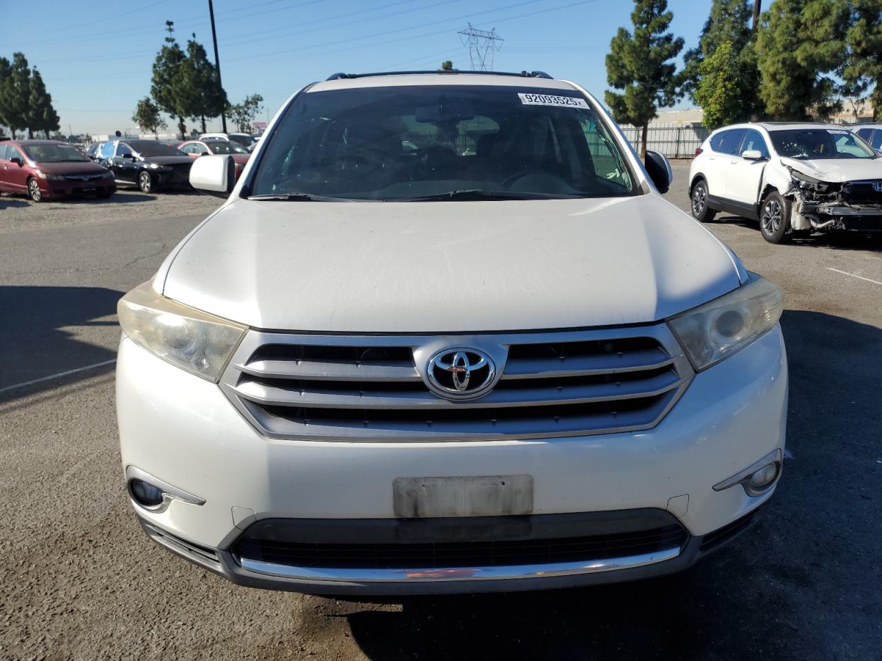 Toyota Highlander Base Image 3