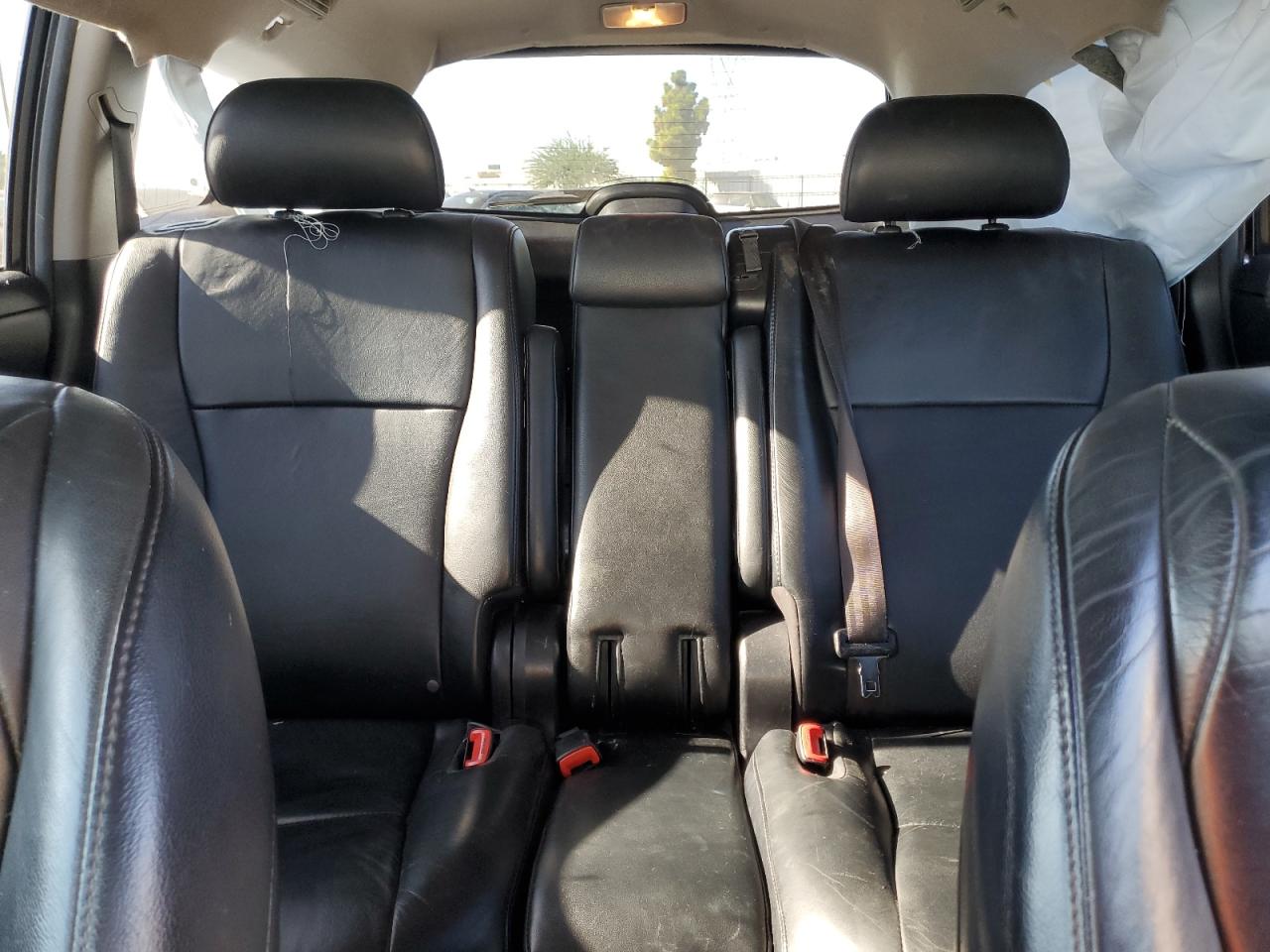 Toyota Highlander Base Image 12