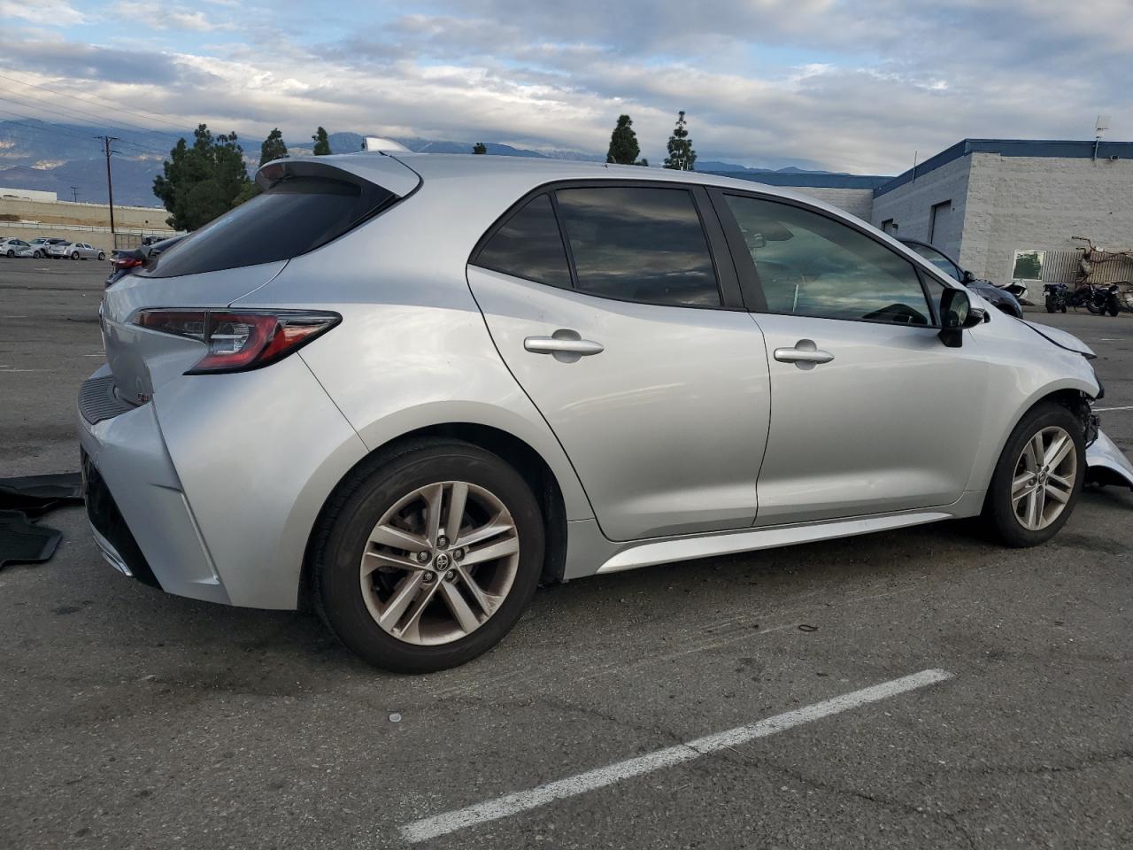 Toyota Corolla Se Image 6