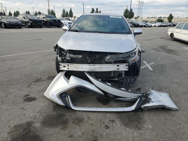 Toyota Corolla Se Image 4