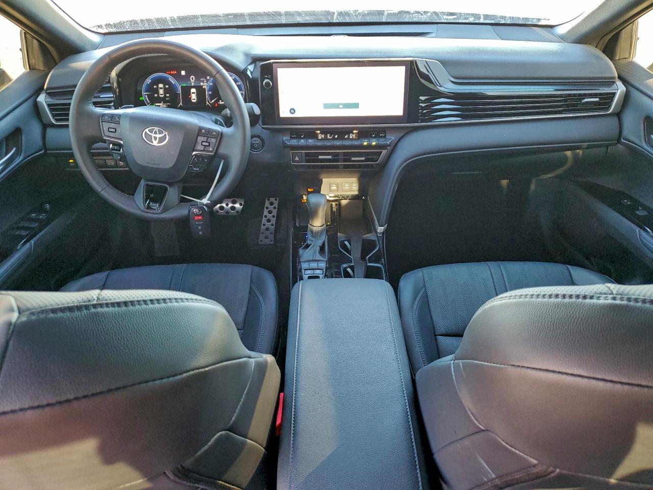 Toyota Camry Xse Image 4