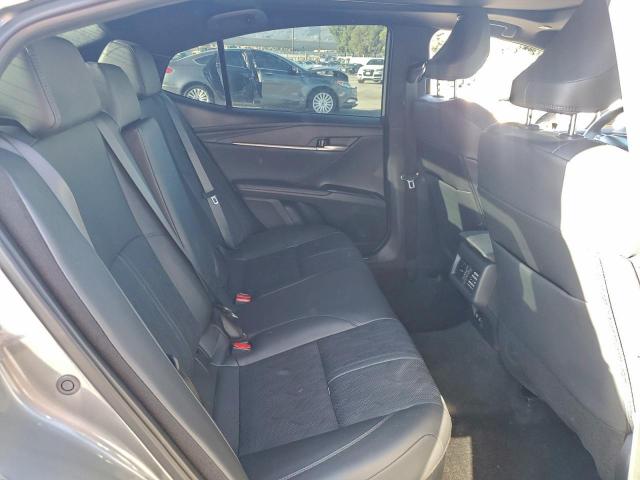 Toyota Camry Xse Image 9