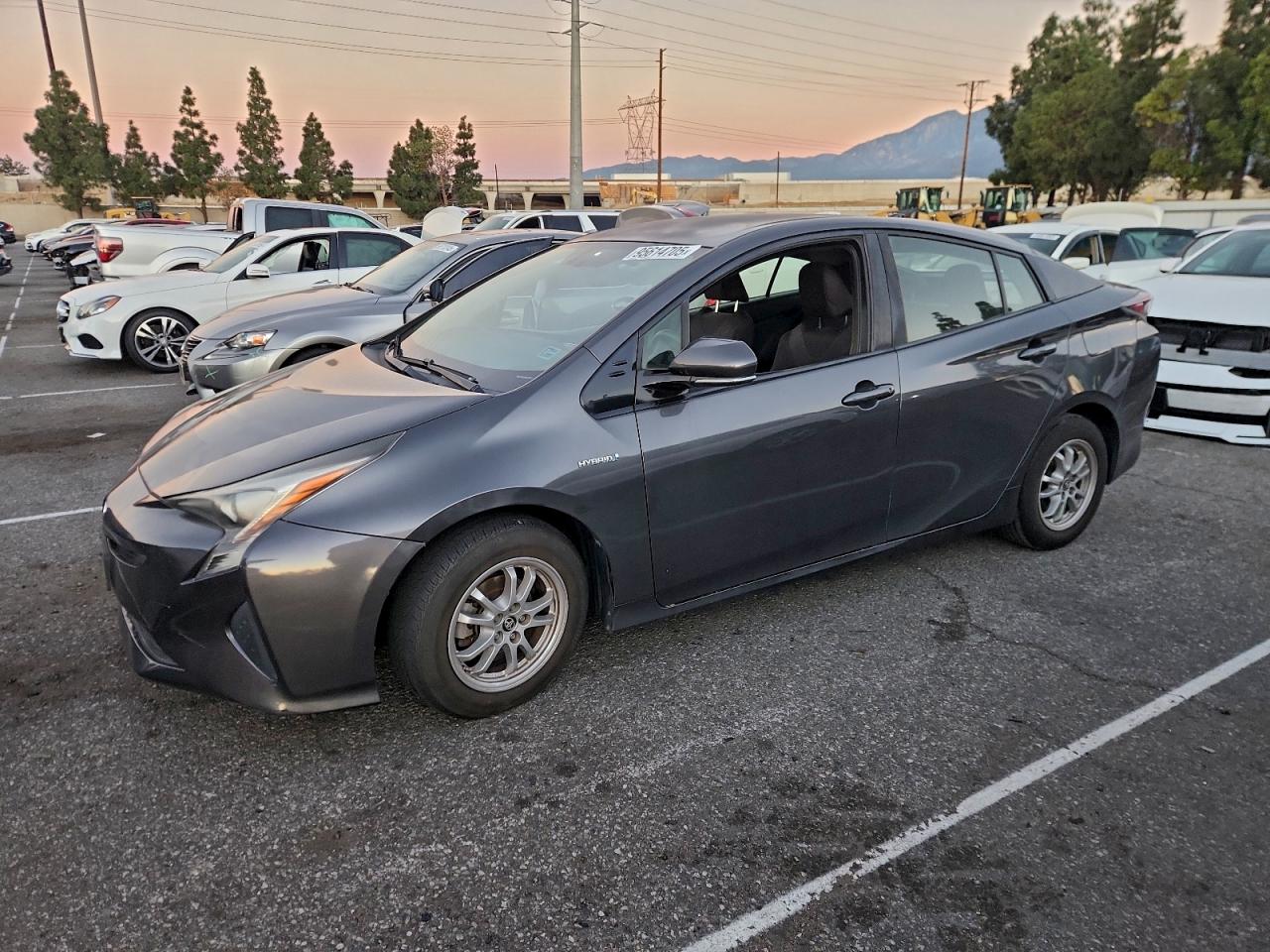 Toyota Prius Image 1