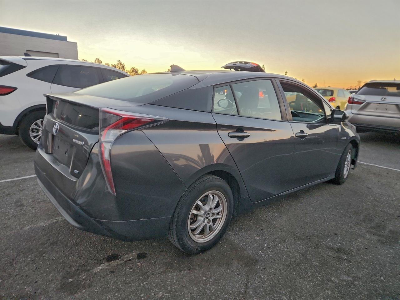 Toyota Prius Image 4
