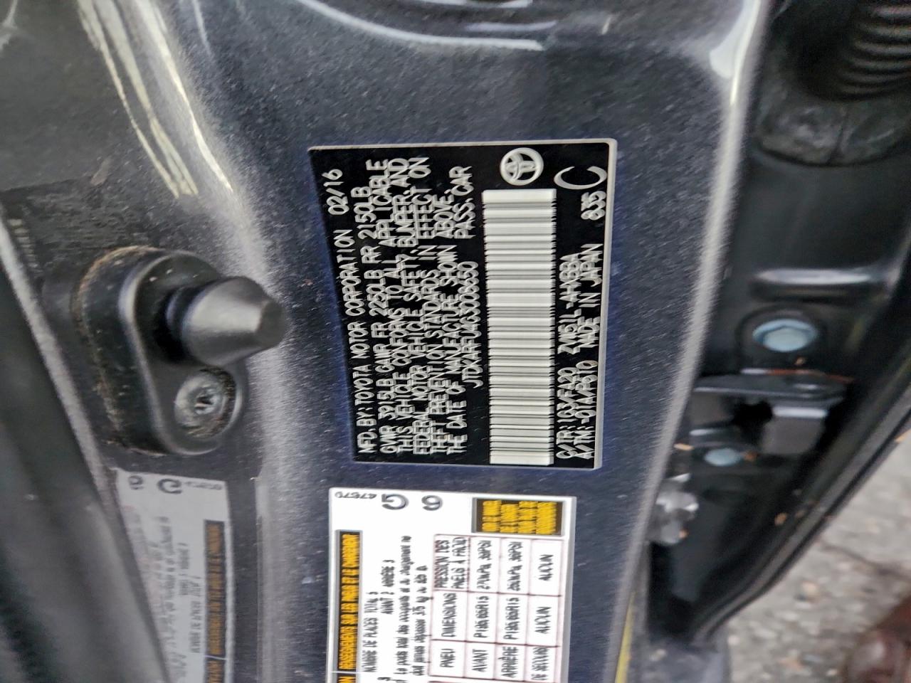 Toyota Prius Image 11