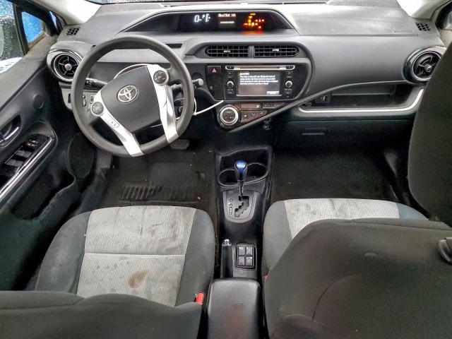 Toyota Prius Image 12