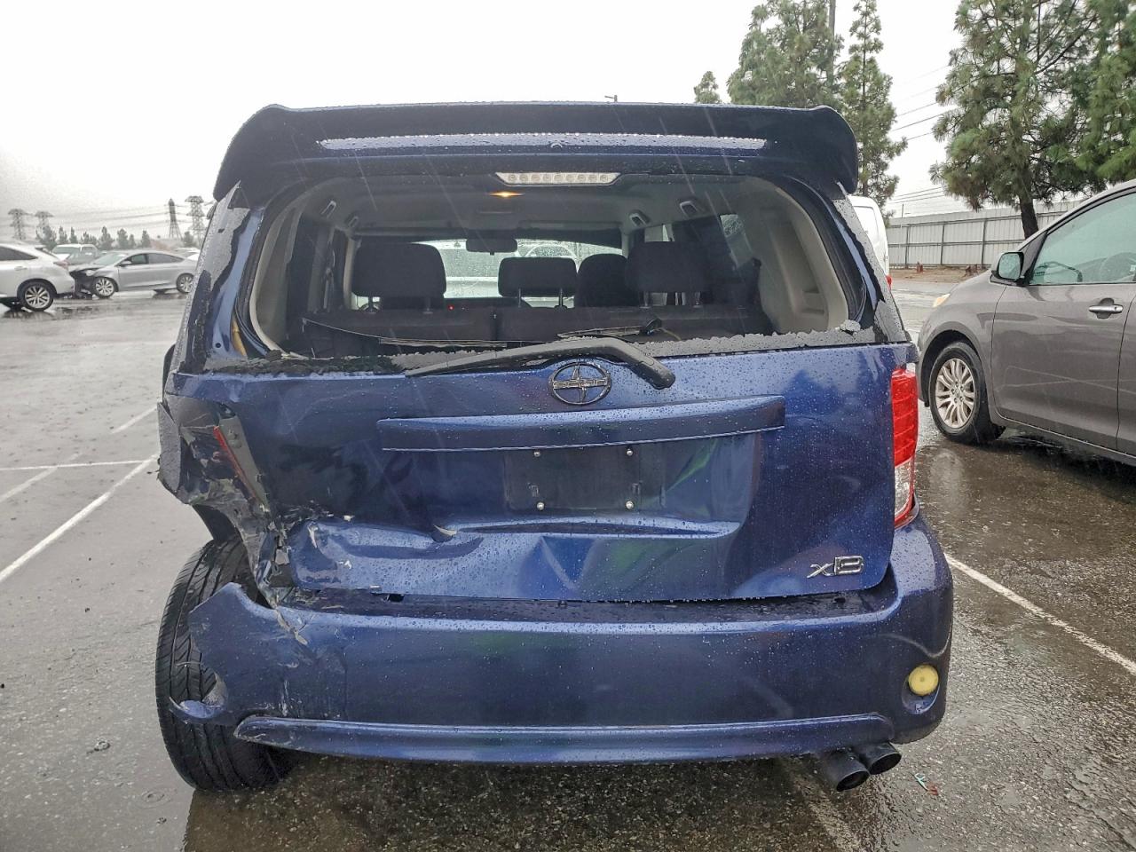 Toyota Scion Image 2