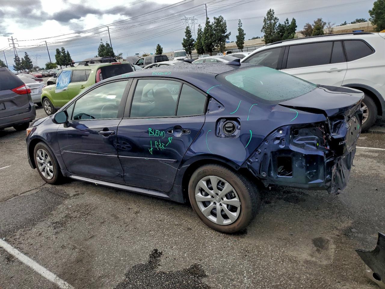 Toyota Corolla Le Image 13