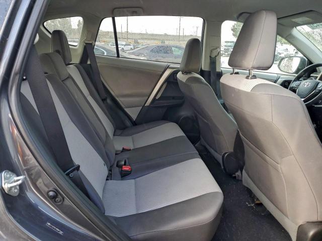 Toyota RAV4 Le Image 4