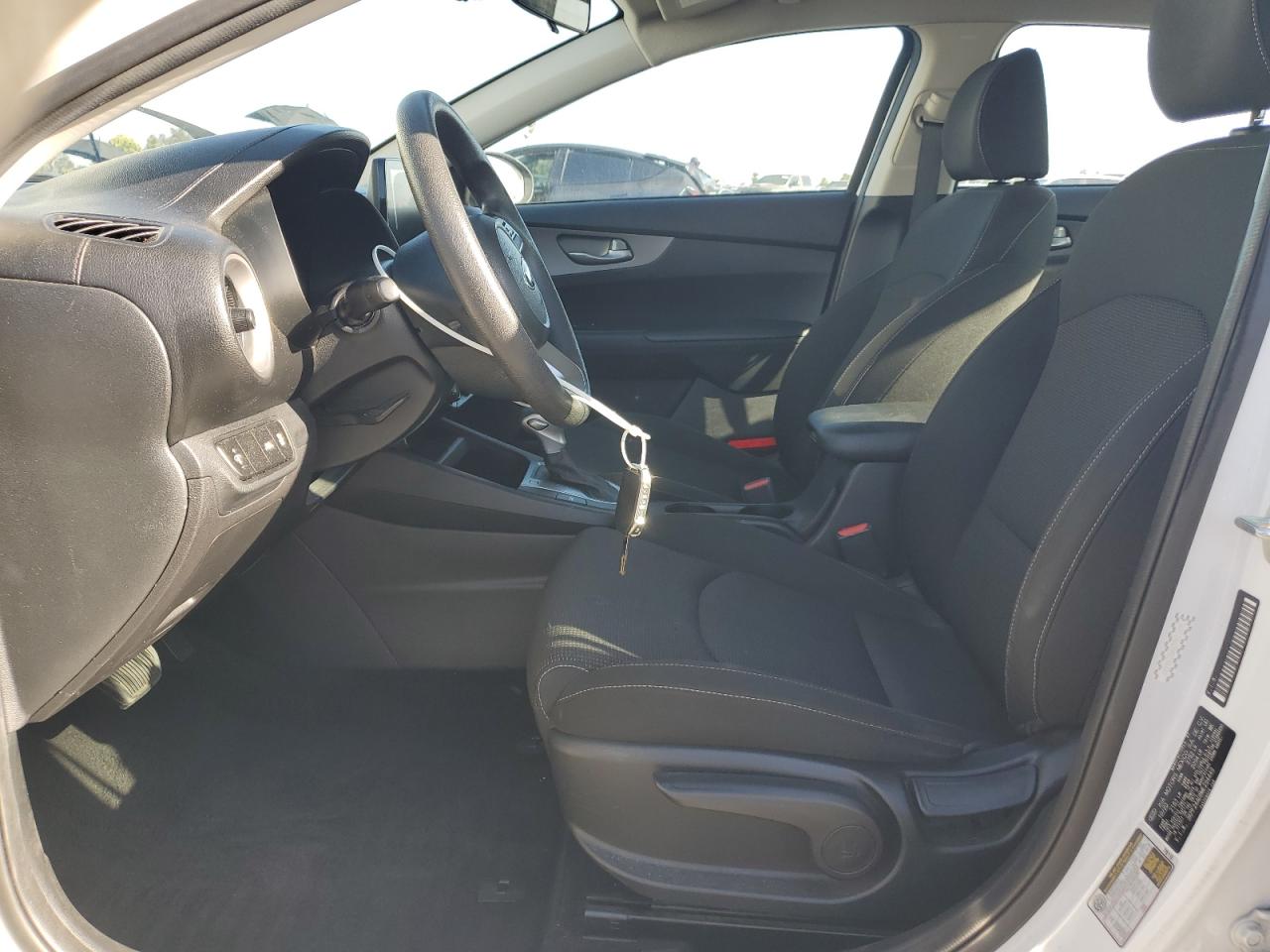 Kia Forte Fe Image 3