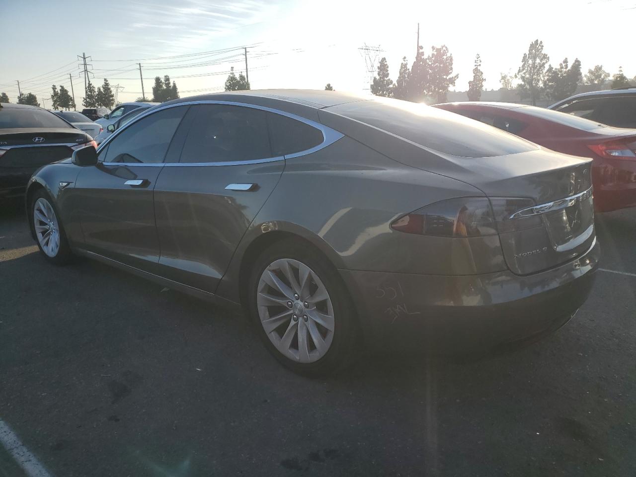 Tesla Model S Image 2
