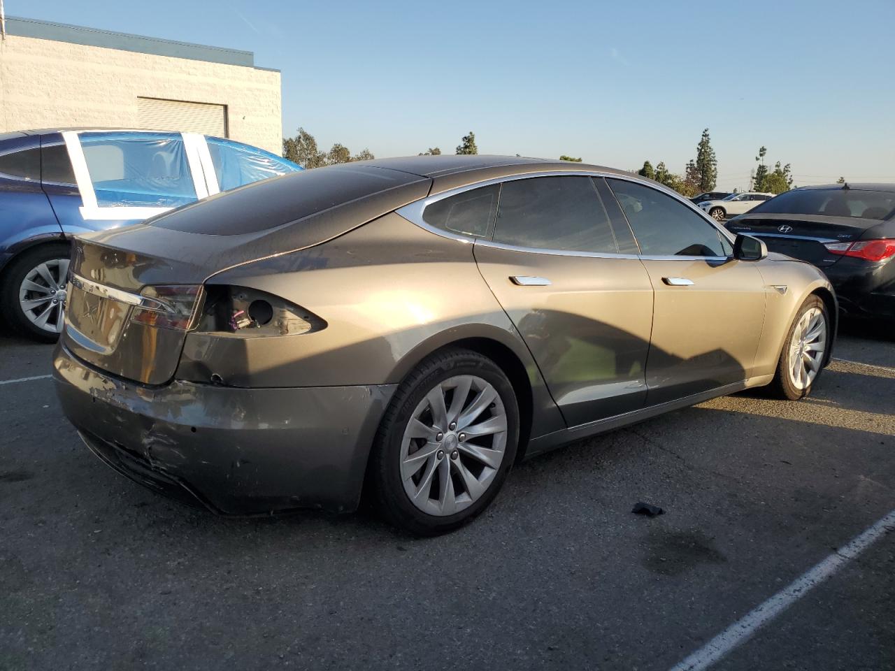 Tesla Model S Image 3