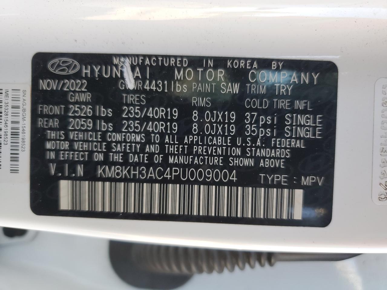 Hyundai KONA Base Image 12