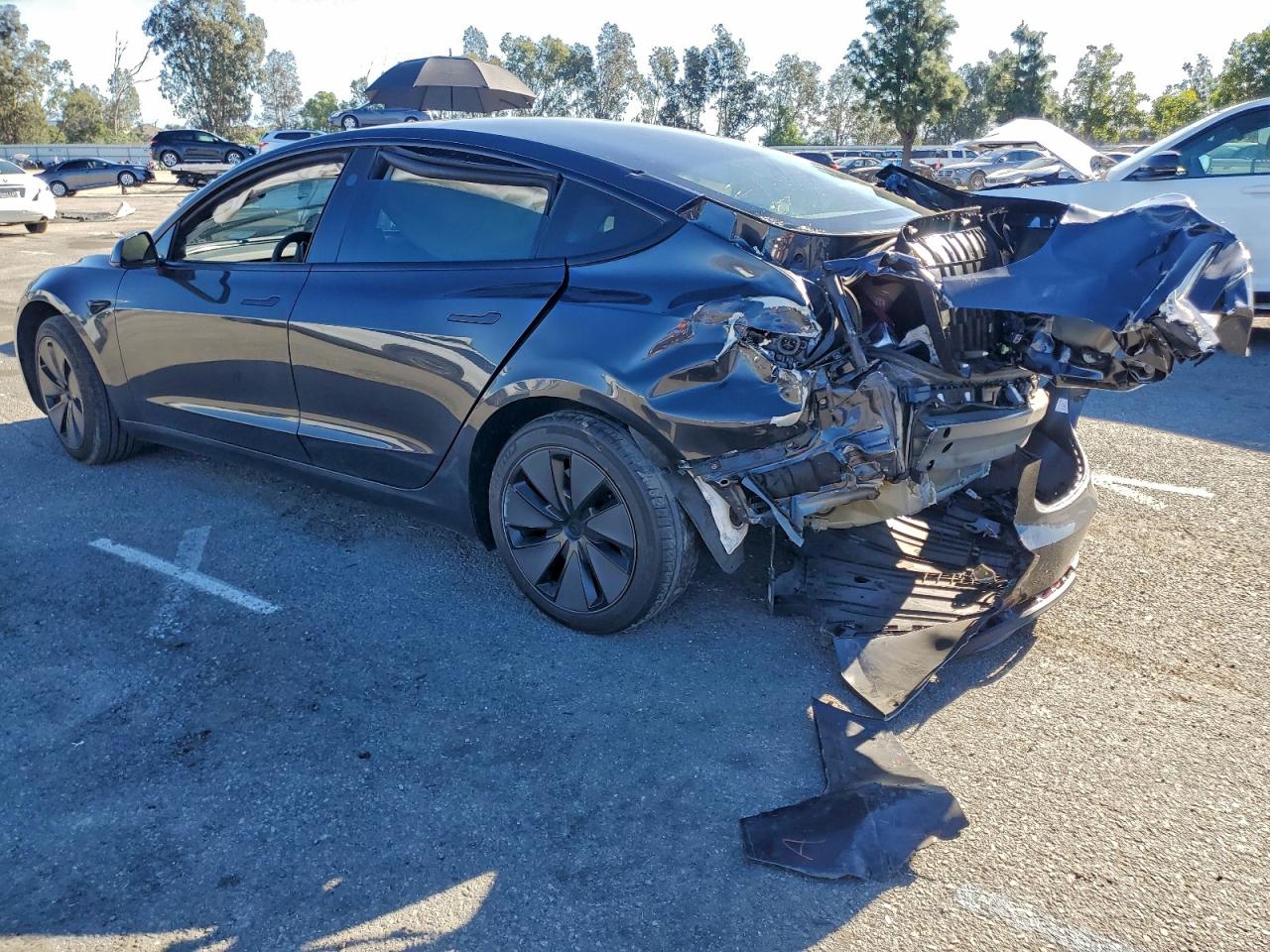 Tesla Model 3 Image 4
