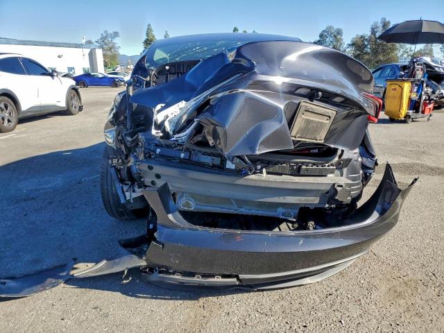 Tesla Model 3 Image 6