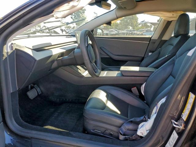 Tesla Model 3 Image 7