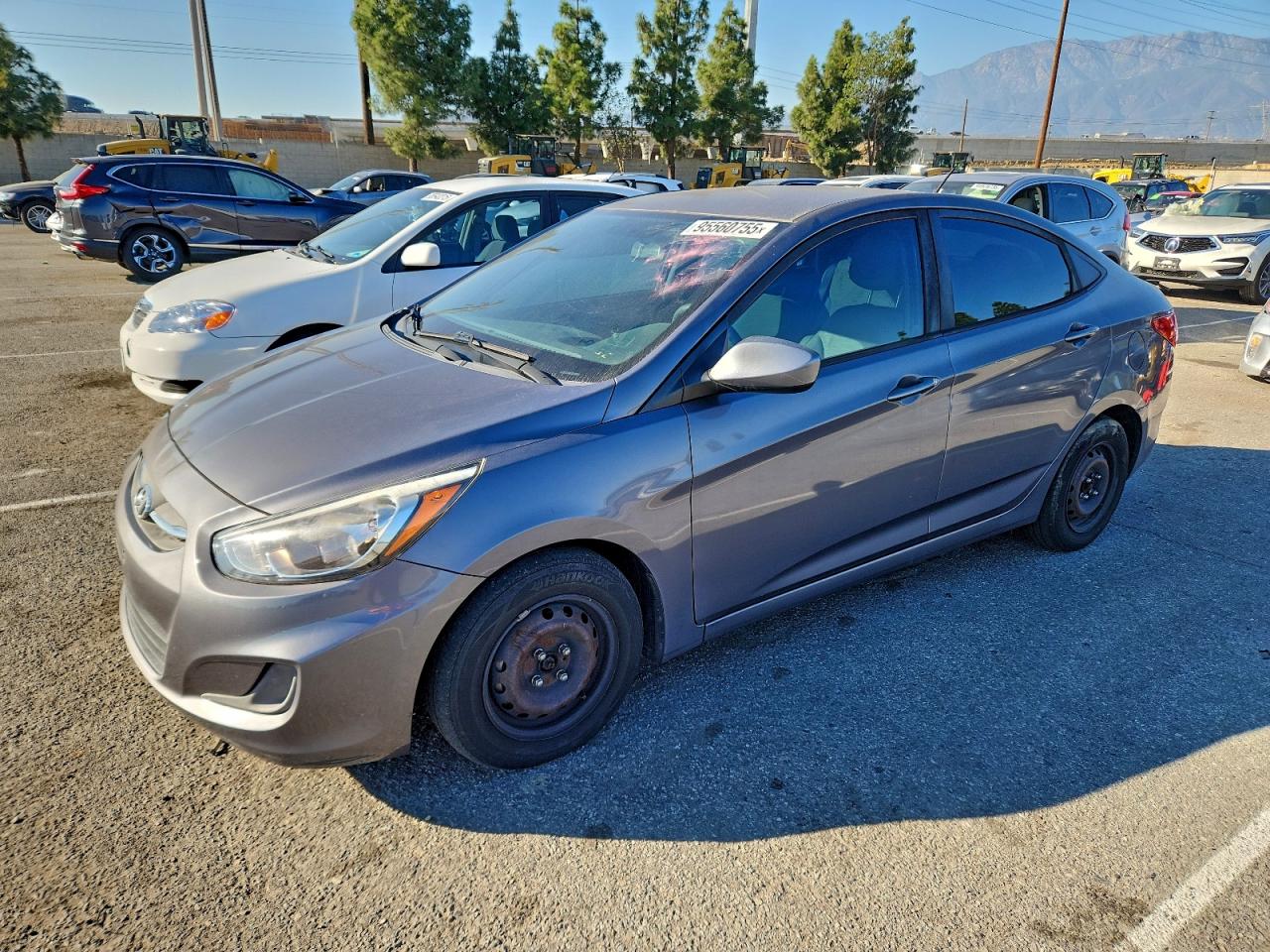 Hyundai ACCENT Se Image 1