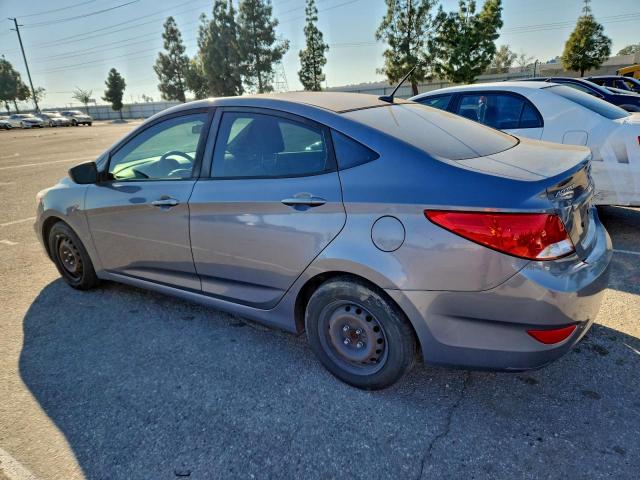 Hyundai ACCENT Se Image 3