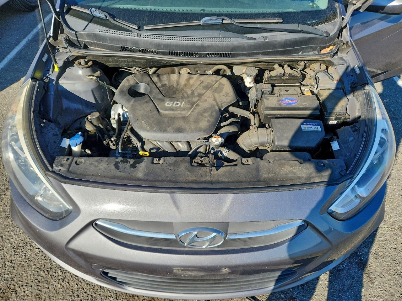 Hyundai ACCENT Se Image 10