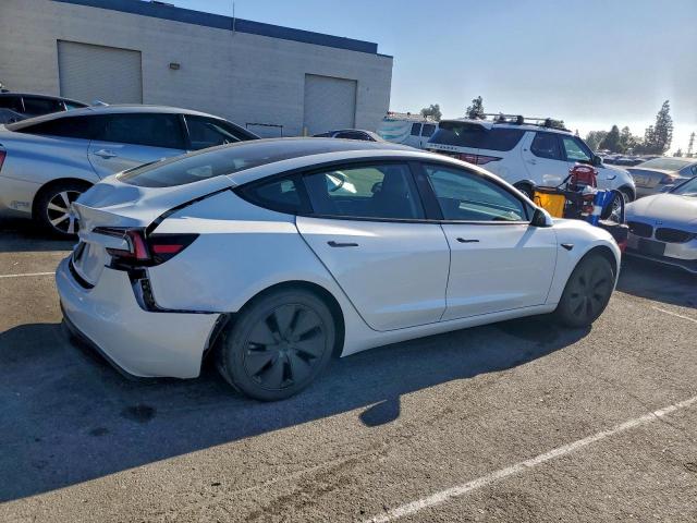 Tesla Model 3 Image 8