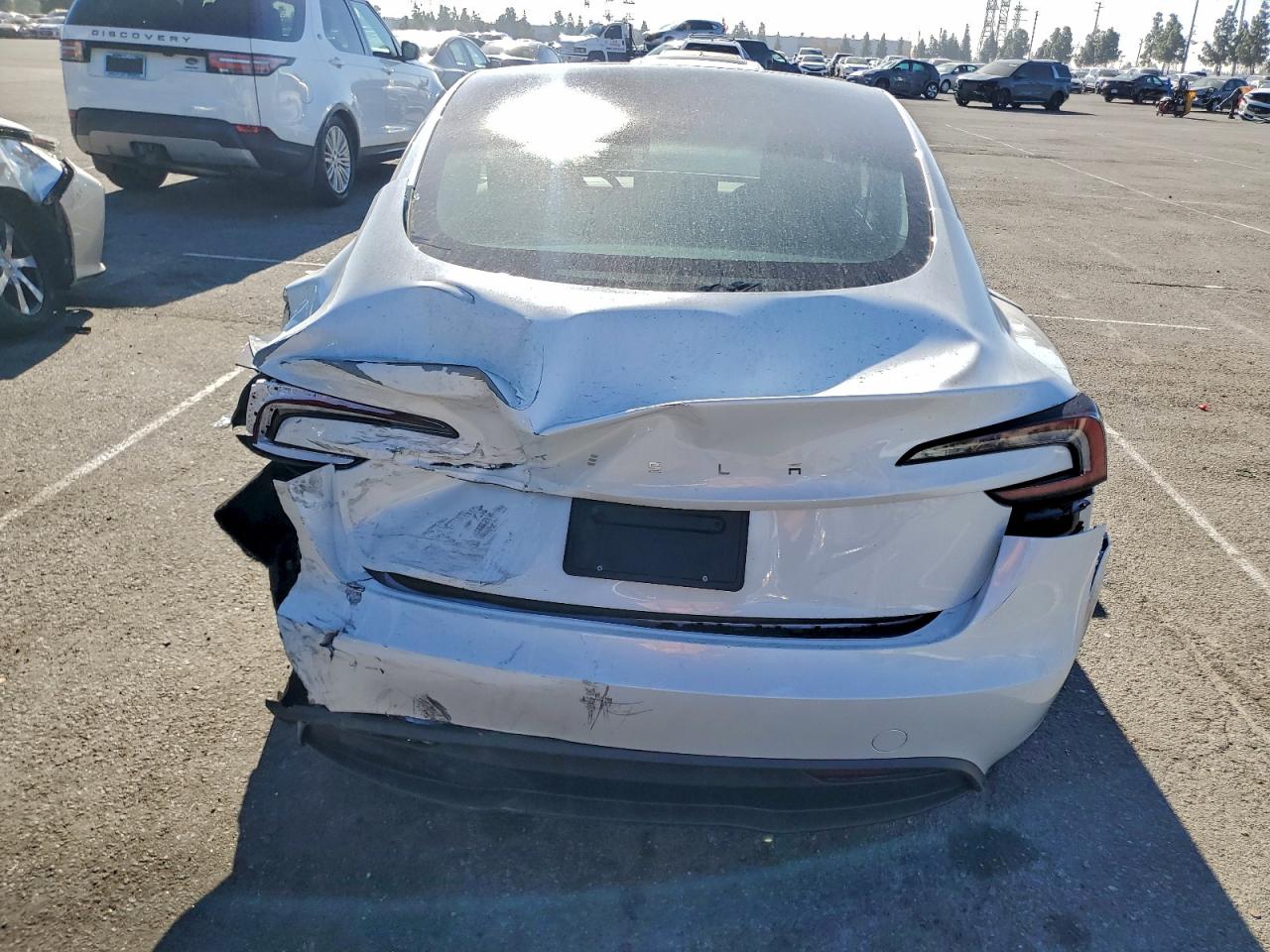 Tesla Model 3 Image 5