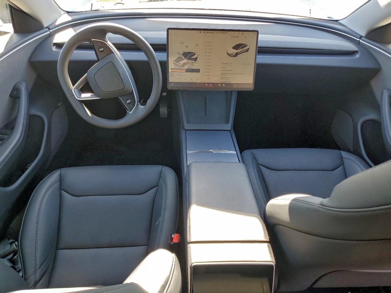 Tesla Model 3 Image 2