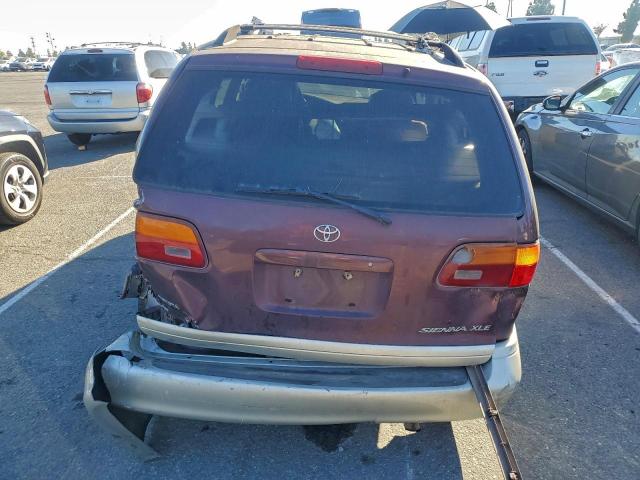 Toyota Sienna Le Image 9