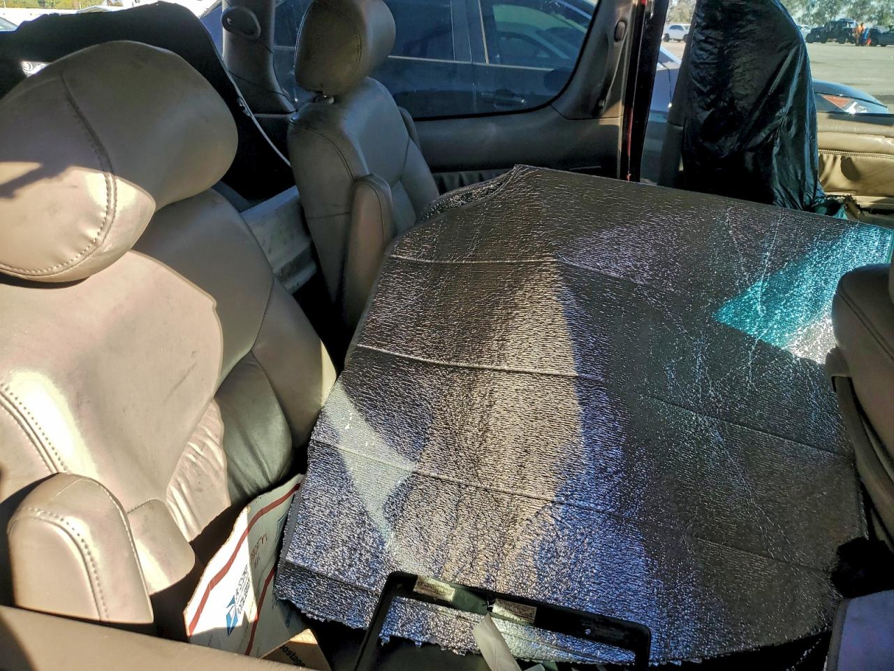 Toyota Sienna Le Image 2