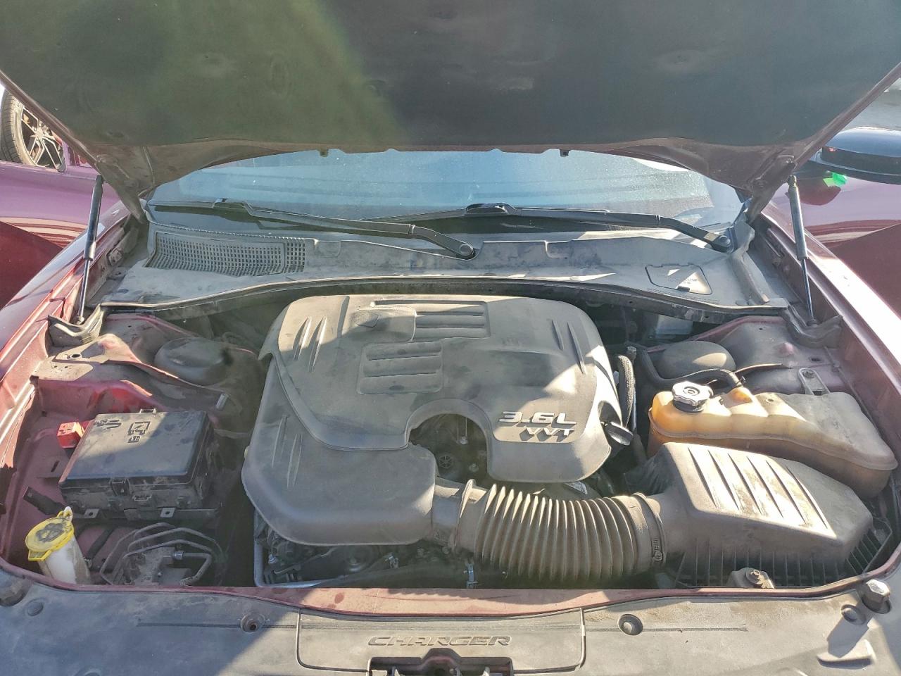 Dodge Charger Sxt Image 8