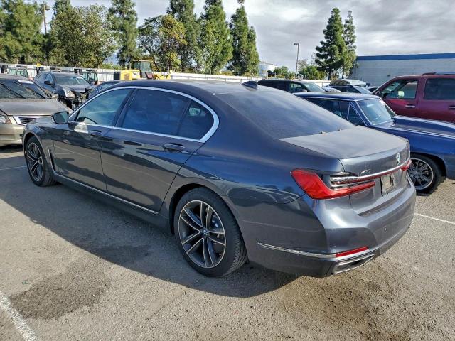 BMW 7 Series Xi Image 2