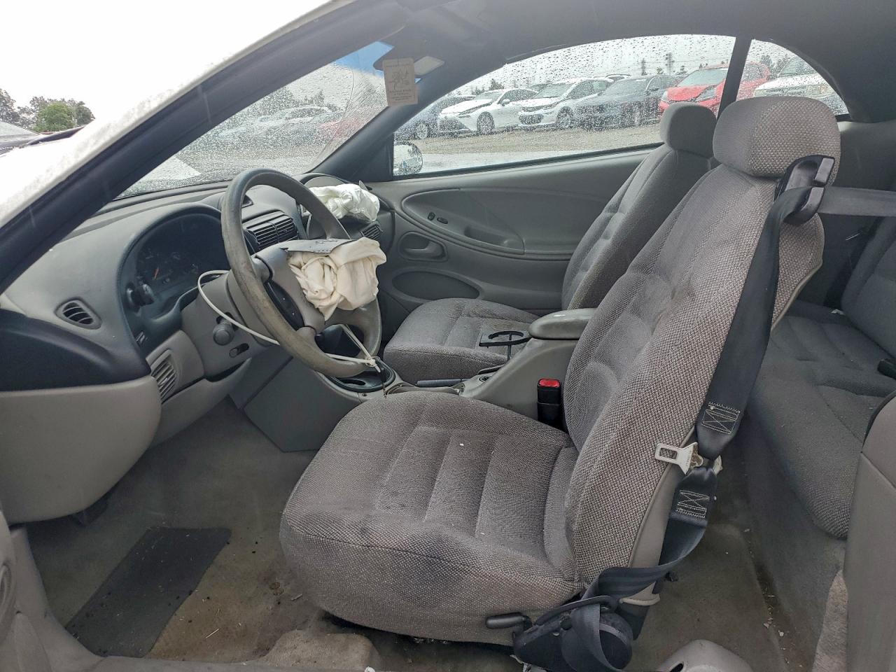 Ford Mustang Image 13