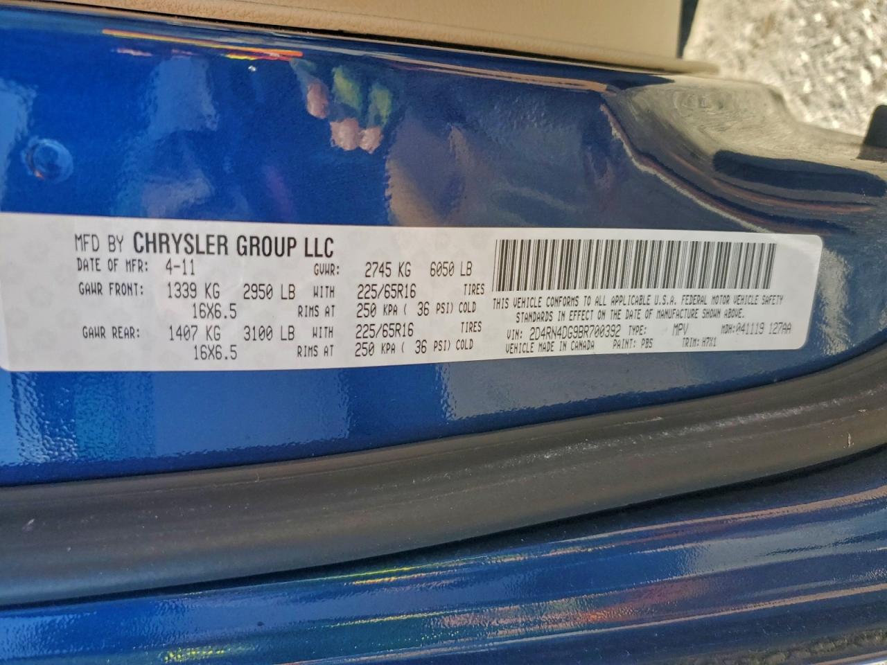 Dodge Caravan Express Image 11