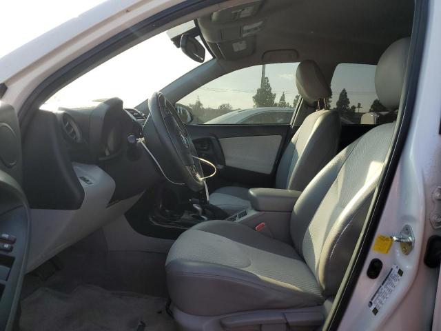 Toyota RAV4 Image 11