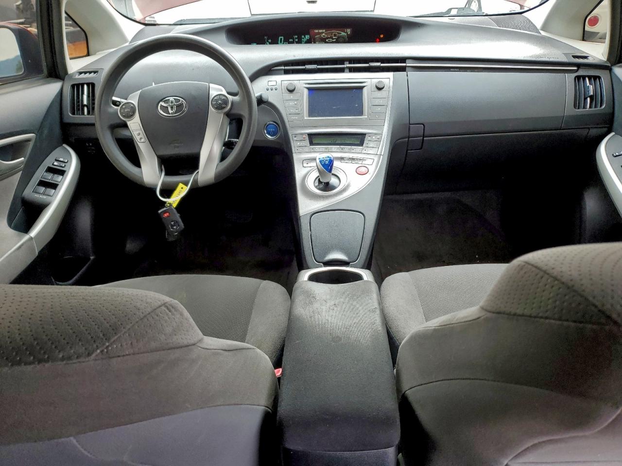Toyota Prius Image 6
