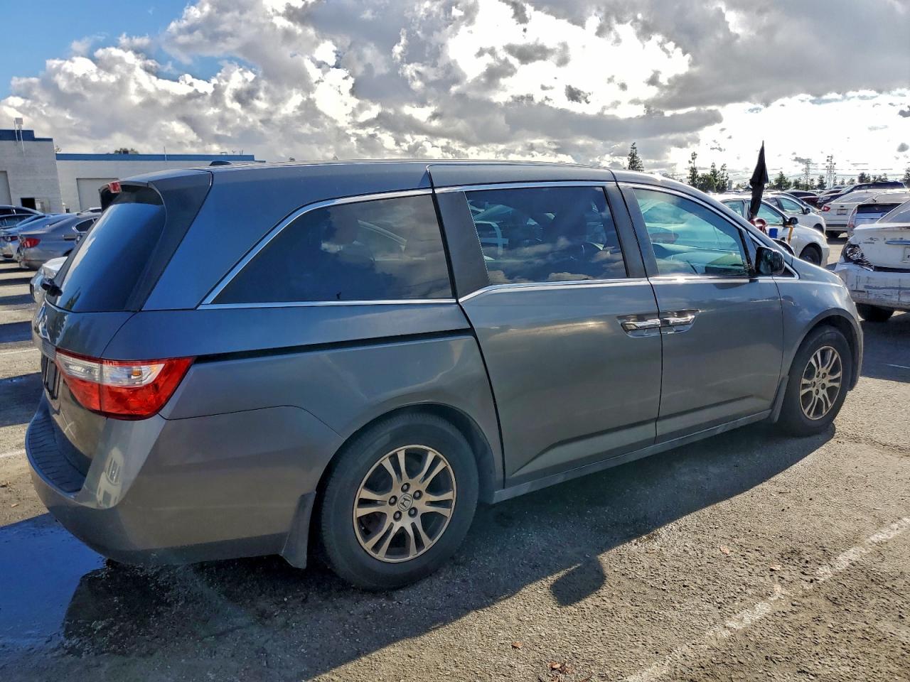 Honda Odyssey Exl Image 2