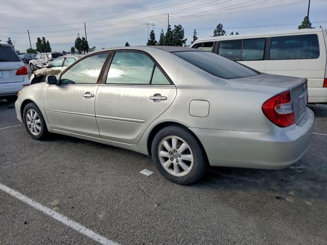 Toyota Camry Le Image 2