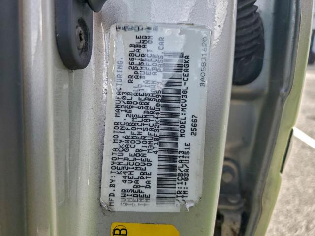 Toyota Camry Le Image 10