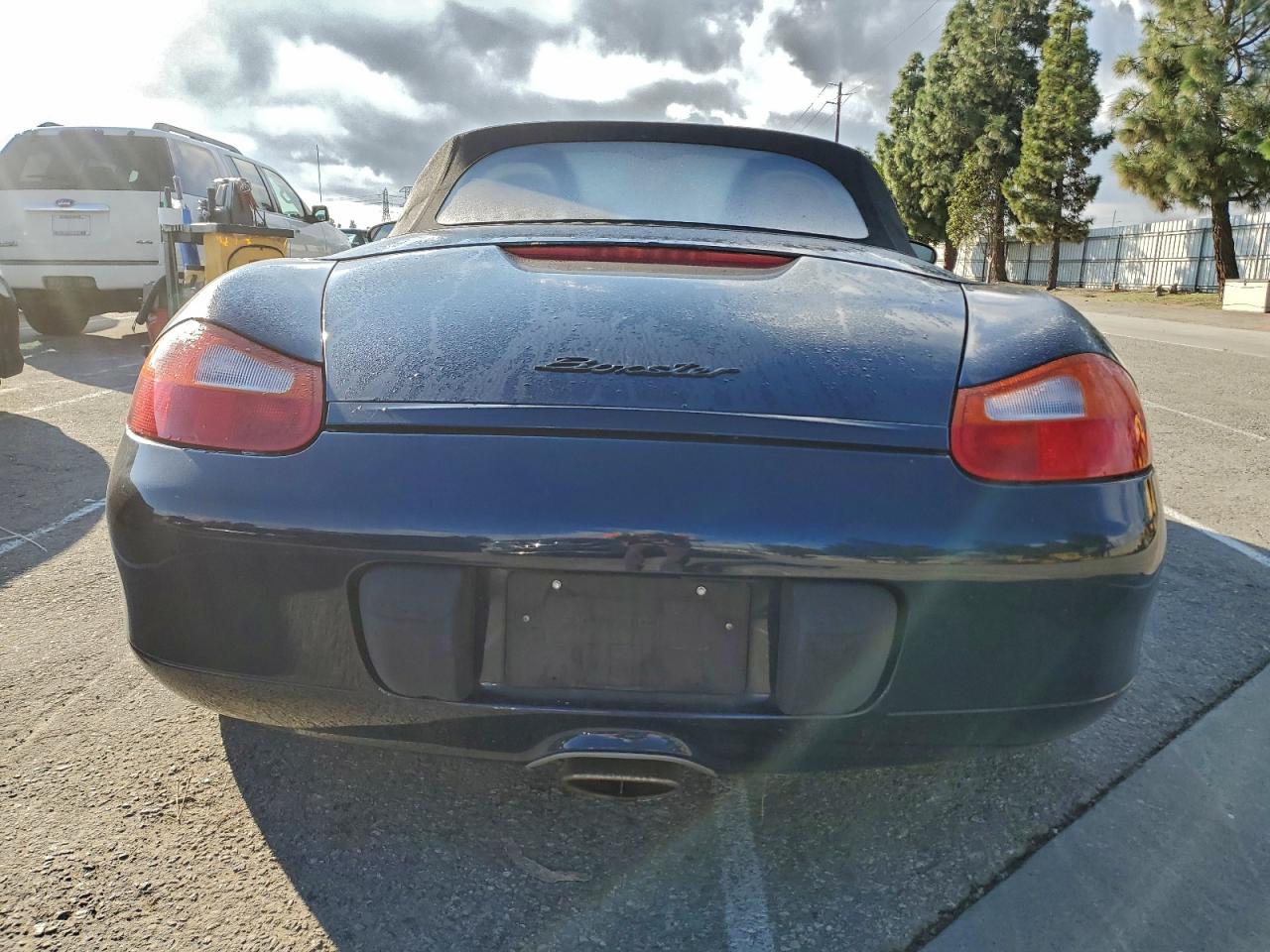 Porsche Boxster Image 8